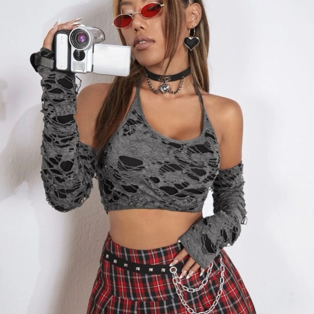 ♡ halter crop top